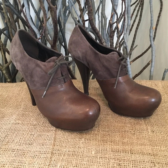Vintage Vic Matie Platform Heeled Booties - Picture 1 of 8
